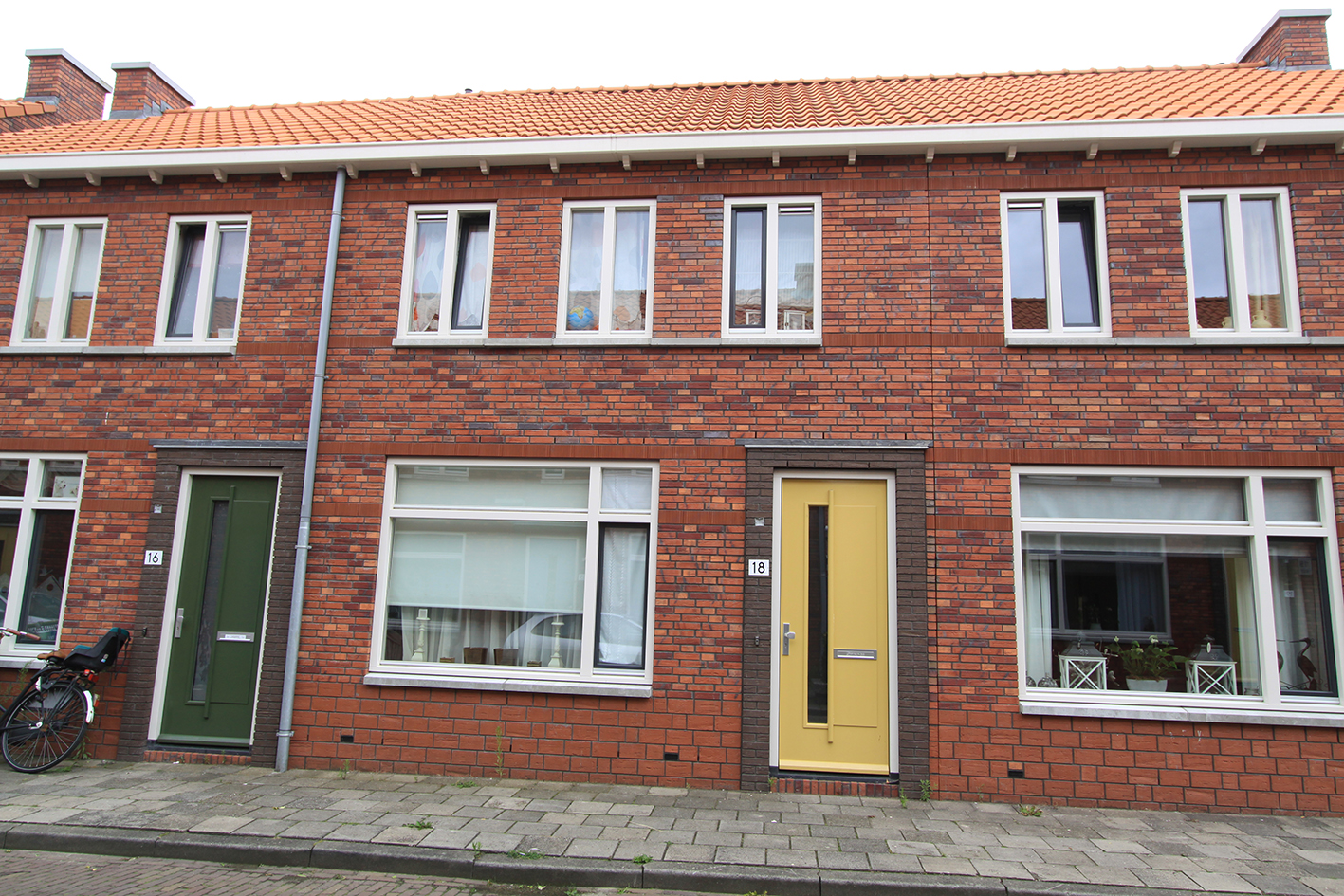 Emmeloordstraat 18