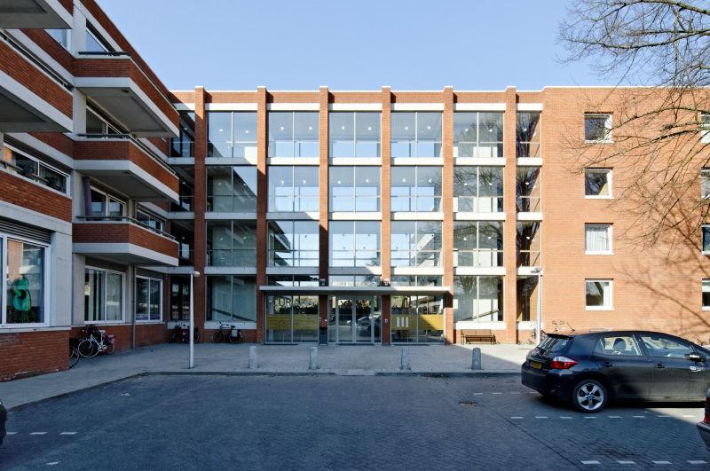 Ferdinand Bolstraat 8