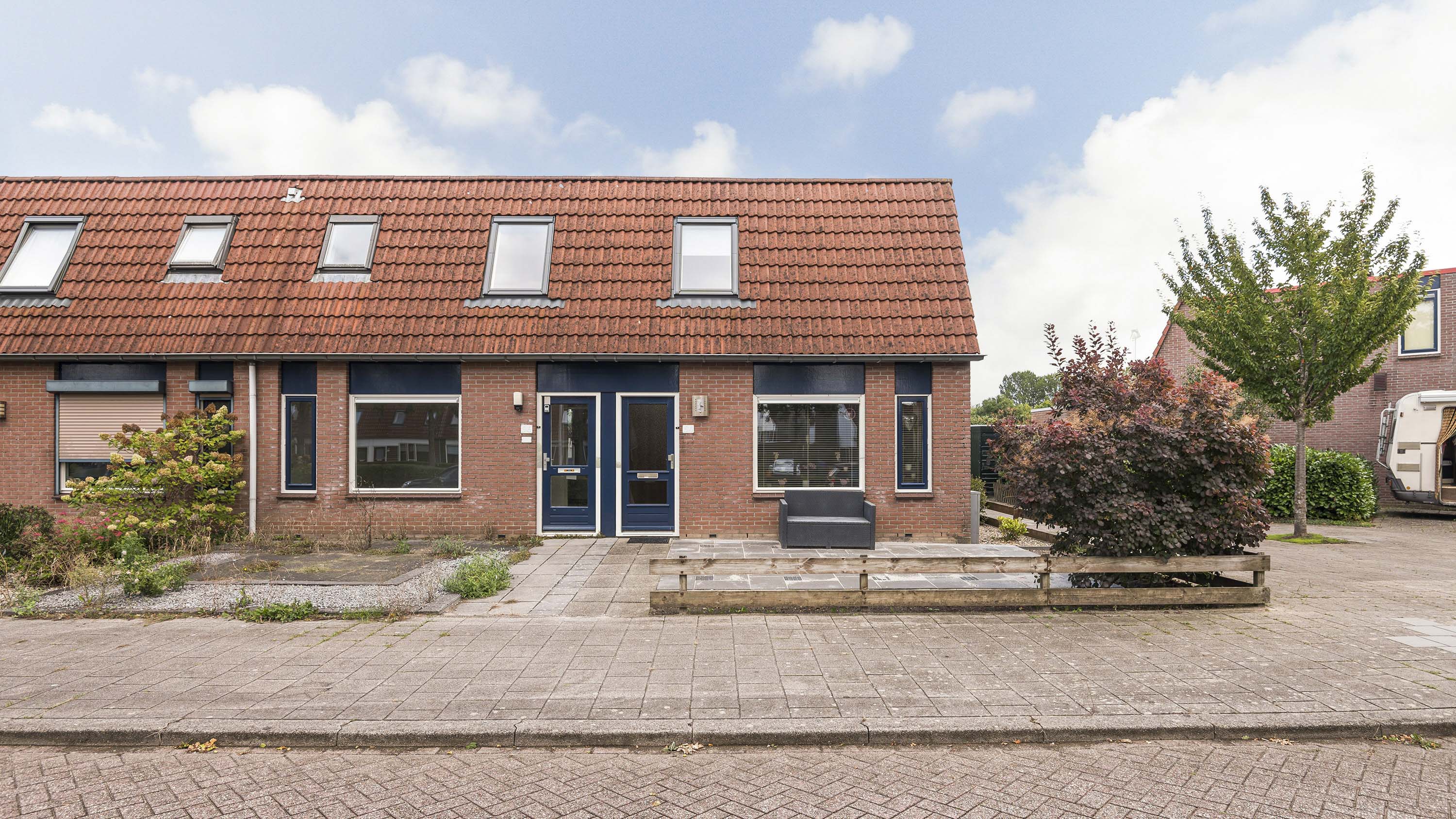 Hoekwoning te huur: Weidesteenlaan 54, Westenholte-Stins Zwolle