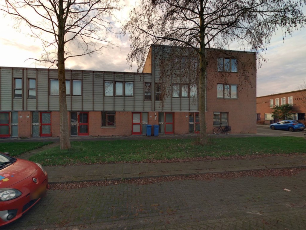 Tussenwoning te huur: Knopenmakerstraat 49, Schoonhorst Zwolle