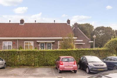 Corner house for rent: Buitengasthuisstraat 78, Bedrijventerrein Voorst-A Zwolle