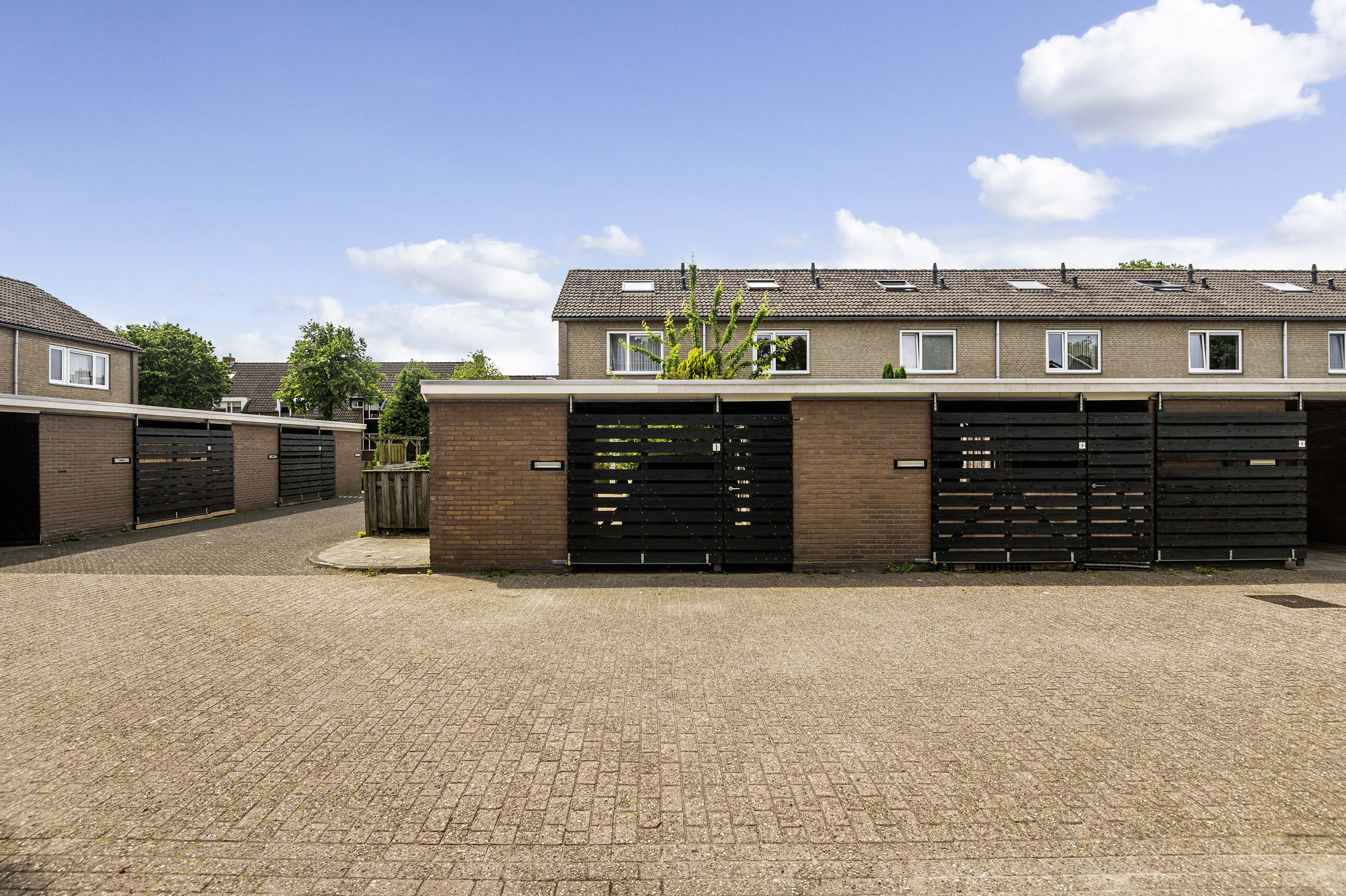 Tussenwoning te huur: Ubaksland 9, Staphorst-Zuid Staphorst